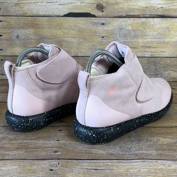 WORLD BOOTS Sz 7 Mens Chukka Moccasin Boots 100% Leather Suede Light Pink - Picture 4 of 16